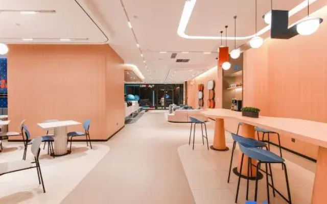 Homeinn · neo (Nanchang West Station North Square)