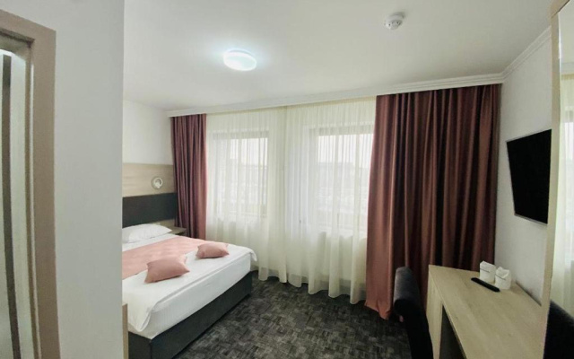 Hotel Bliss
