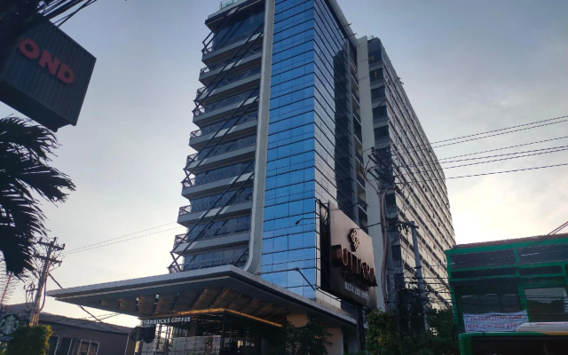 Cozy Room at Apartemen Uttara The Icon