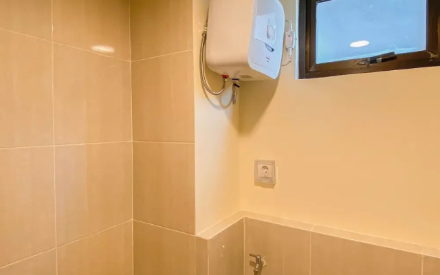 Warm Neutral 2Br At Meikarta Apartment