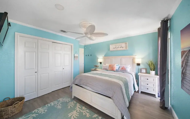 Captain's Manor by Ryson Vacation Rentals