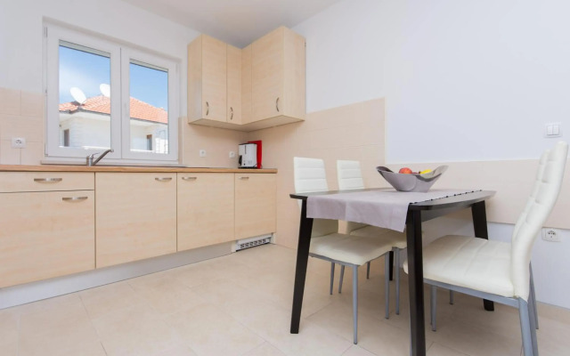 Apartment Ljuba