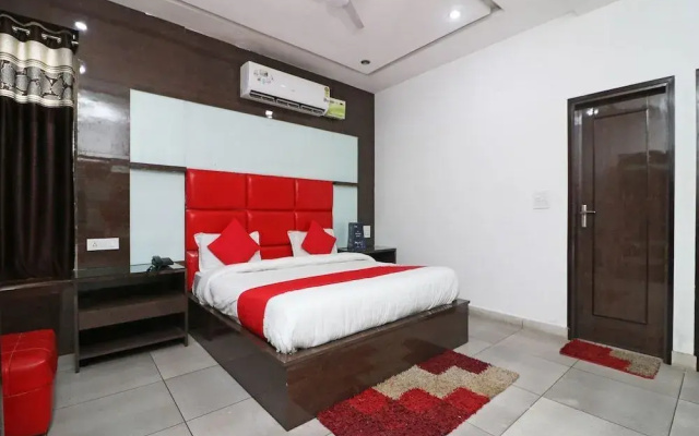 Hotel Alpine by OYO Rooms
