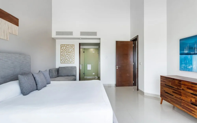 Casa Bali 2 Bedroom Condo by Redawning