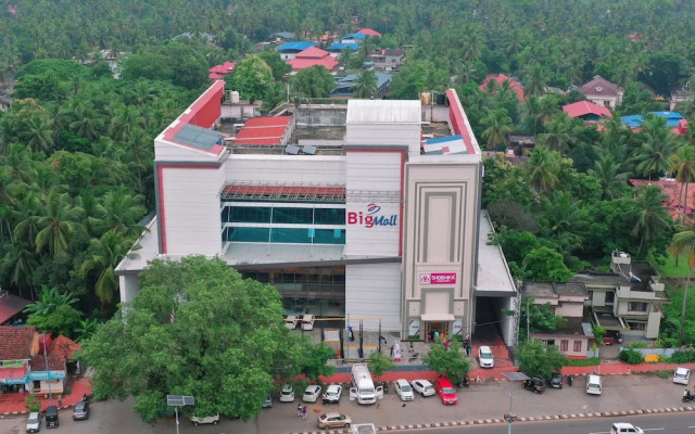 Big Mall Residency