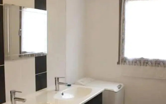 House With 2 Bedrooms in Champigny-sur-veude, With Enclosed Garden