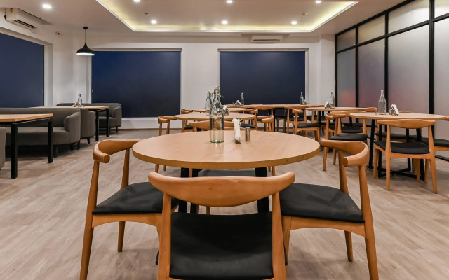 OYO Townhouse 173 Knowledge Park 3