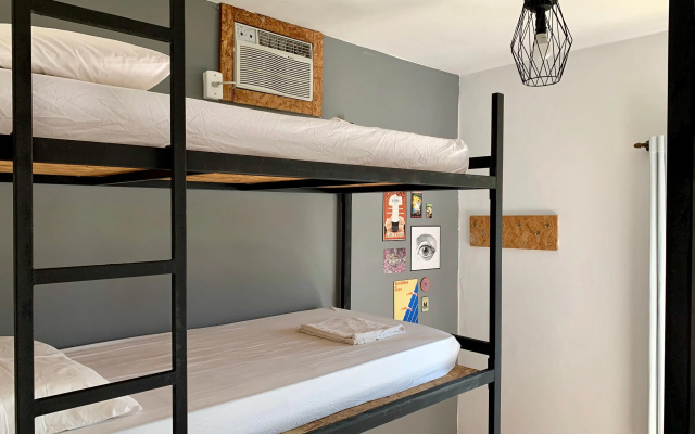 Hostel a Coroa