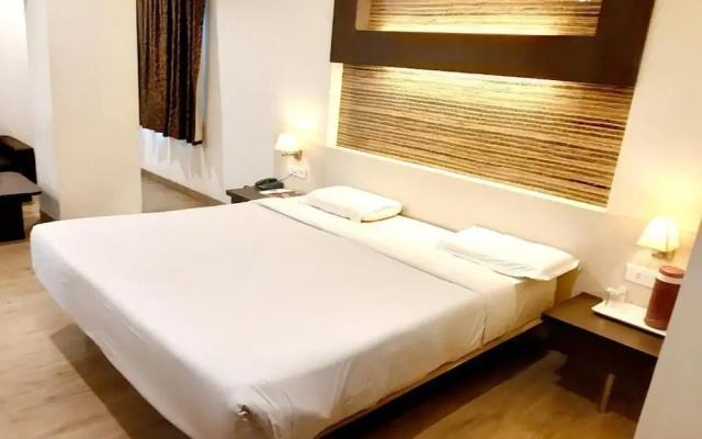 Hotel Adarsha Palace