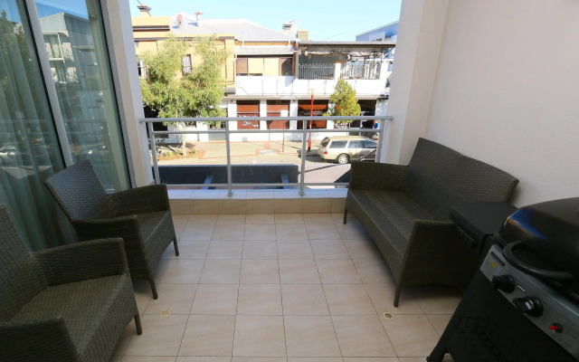 Verandah Apartments