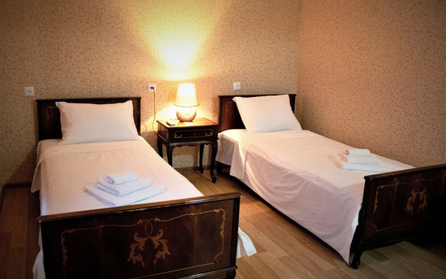 Twins Guesthouse