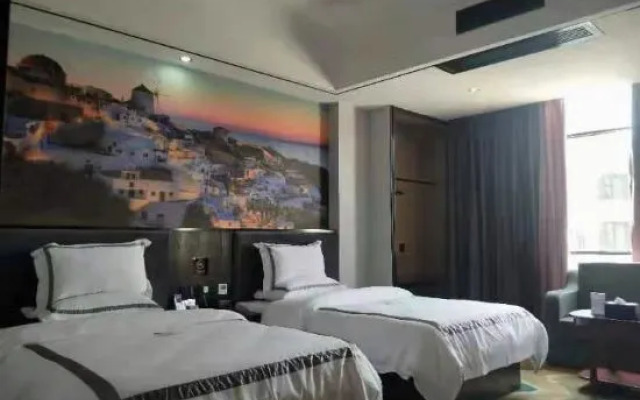 Pingguo Weisner Theme Hotel