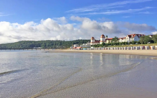 Appartementhaus "Atlantic" F651 WG 6 mit Balkon und seitlichem Meerblick