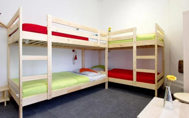 Sculptor Hostel