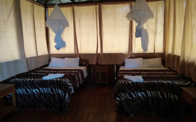 Huitoto Lake Lodge