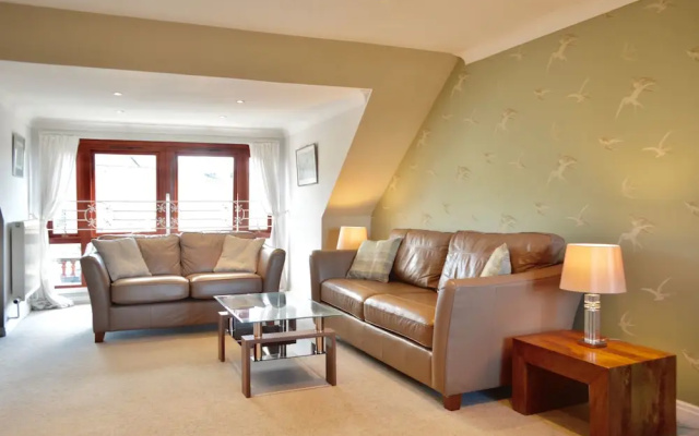 4 Bedroom Penthouse in Stockbridge
