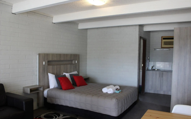 Thomas Lodge Motel