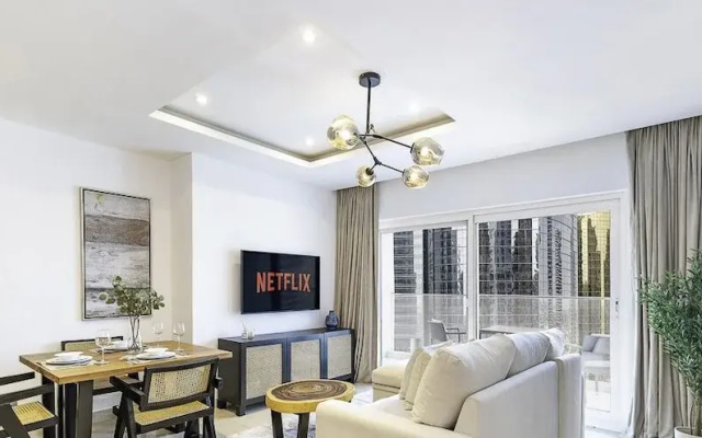 LUX  The Bonnington JLT Suite 2