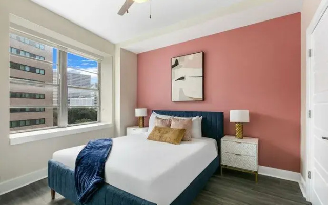 NOLA Charm Luxury 4-Bed Retreat Steps from French Quarter