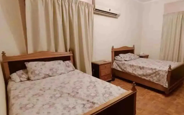 Garden city Nile view apartment
