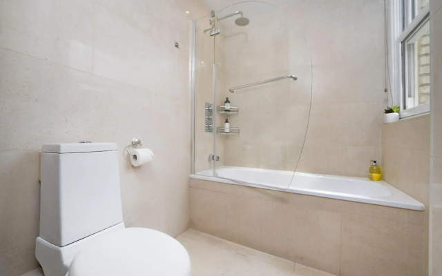 New! Big 2 Bedr/3 Beds Best Covent Garden!