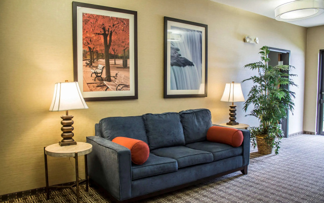Comfort Inn River's Edge