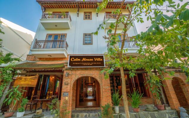 Отель Golden Peach Villa Hoi An вид на фасад