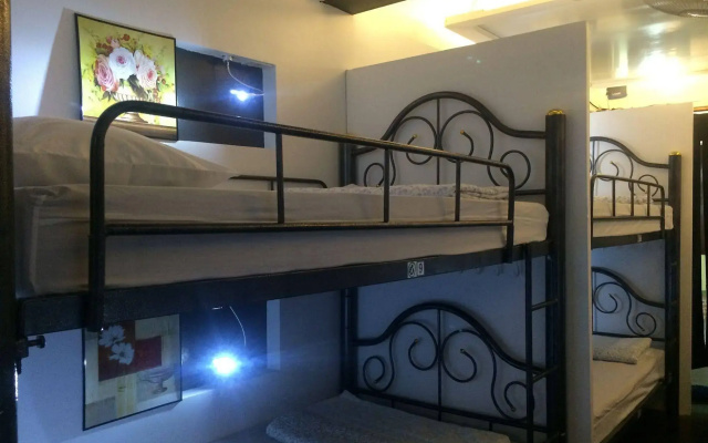 At Phangan Hostel