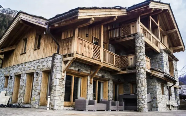The Lodge