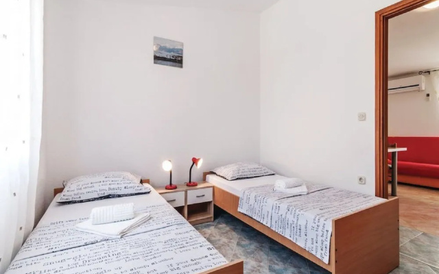 Apartments Hak - One Bedroom Apartment With Terrace and Sea View