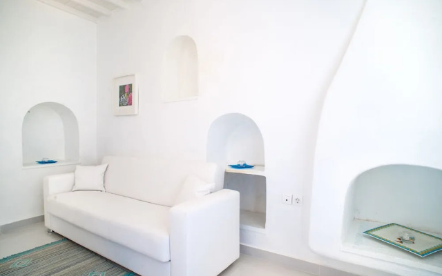 Chora House
