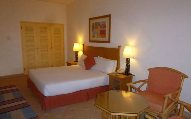 Strand Beach Resort