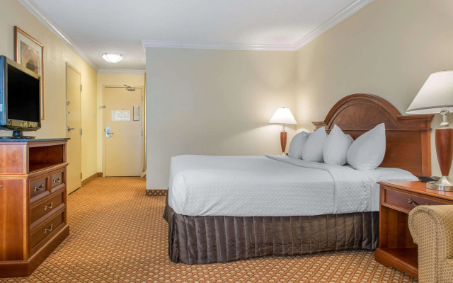 Quality Hotel Conference Center Cincinnati Blue Ash
