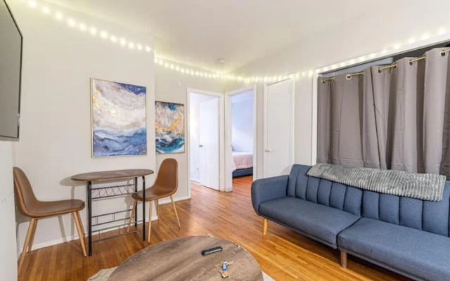 Lovely 2 Bedroom Cozy Monthly Apartment, New York