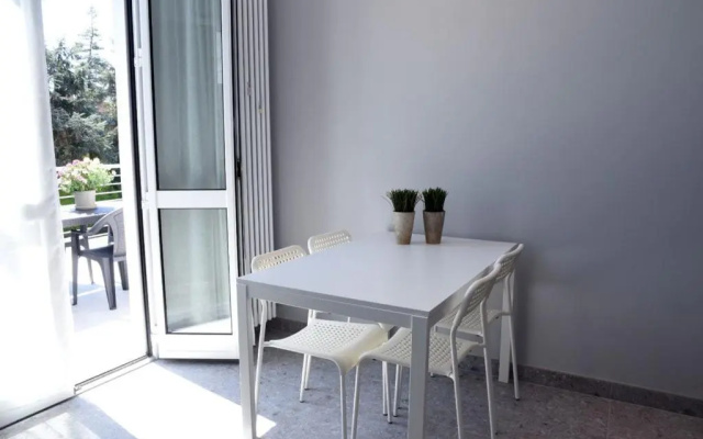 Central River Apartment