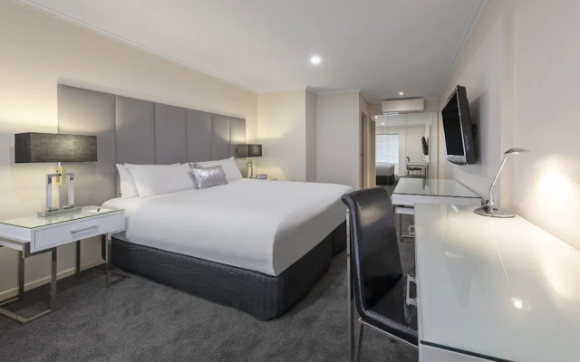 The Carrington Hotel