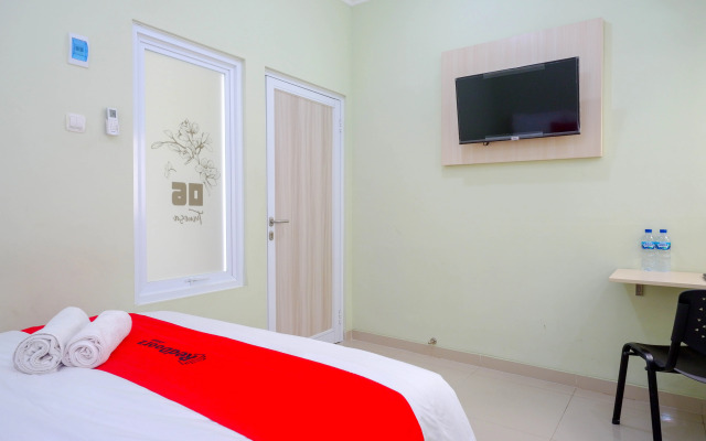 RedDoorz Syariah Near Gerbang Tol Krapyak 2 Semarang