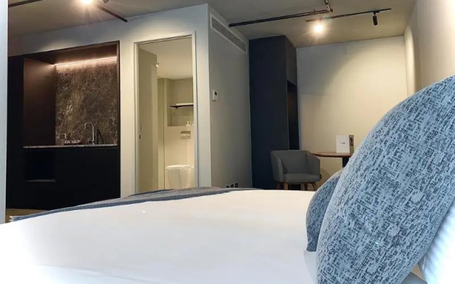 City Edge South Melbourne Apartment Hotel