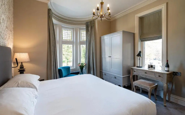 The Fleece Hotel