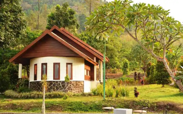 Foresta Resort Padusan Cottage Jasmine