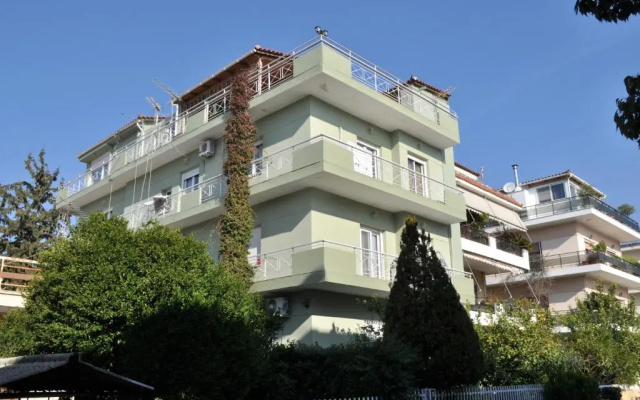 Awesome Home 3' from Metro (M3) Station Agia Paraskevi