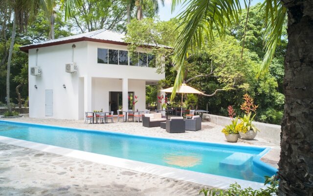 Ekolojik Resort in Labadee, Haiti from 155$, photos, reviews - zenhotels.com hotel front