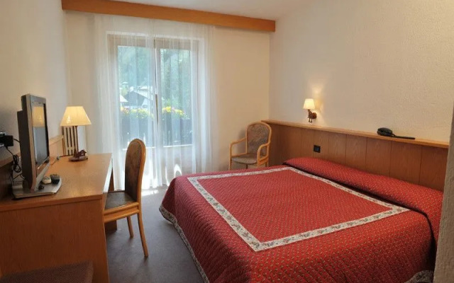 Hotel De La Tor