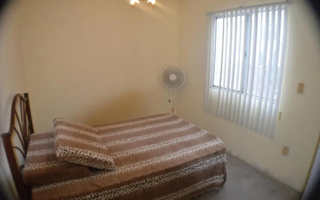 Condominio La Duquesa, Bonita alberca, casi en la puerta, WIFI, Agradable, Tranquilidad
