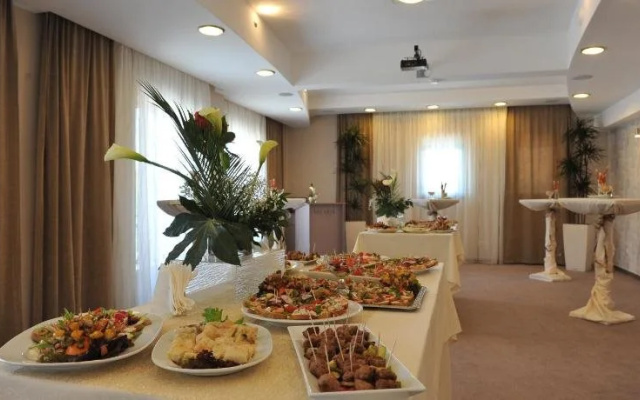 Solaris Resort