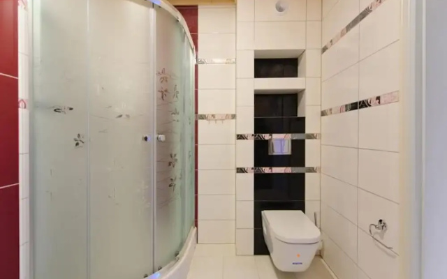 Comfortable Apartment, 2 Bedrooms, Terrace