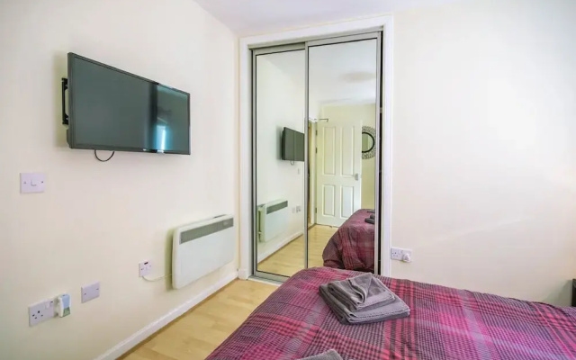 5 Varis Apartments
