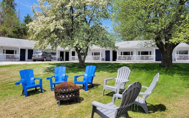 Yardarm Motel
