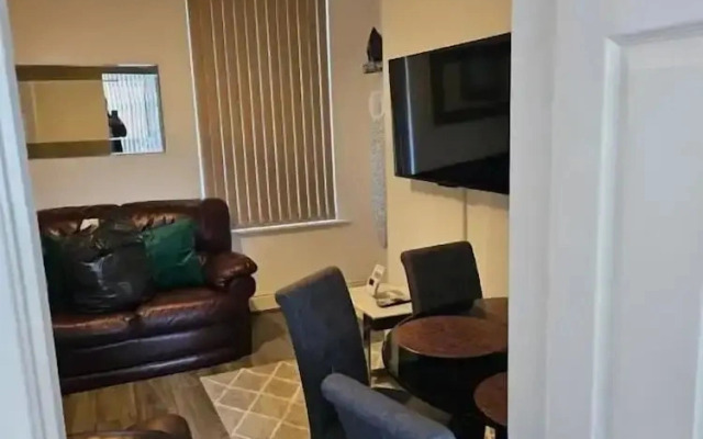 The Richmond Park Apartment