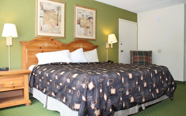 Travelers Inn